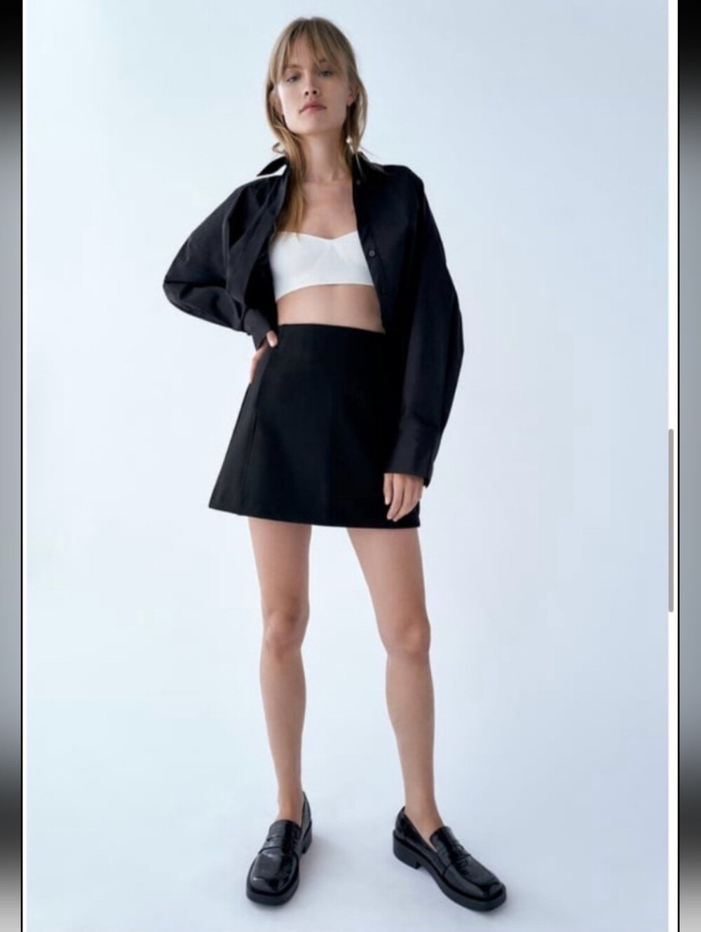 Zara Woman Black A-Line Mini Skirt with Front Seam Pockets Large